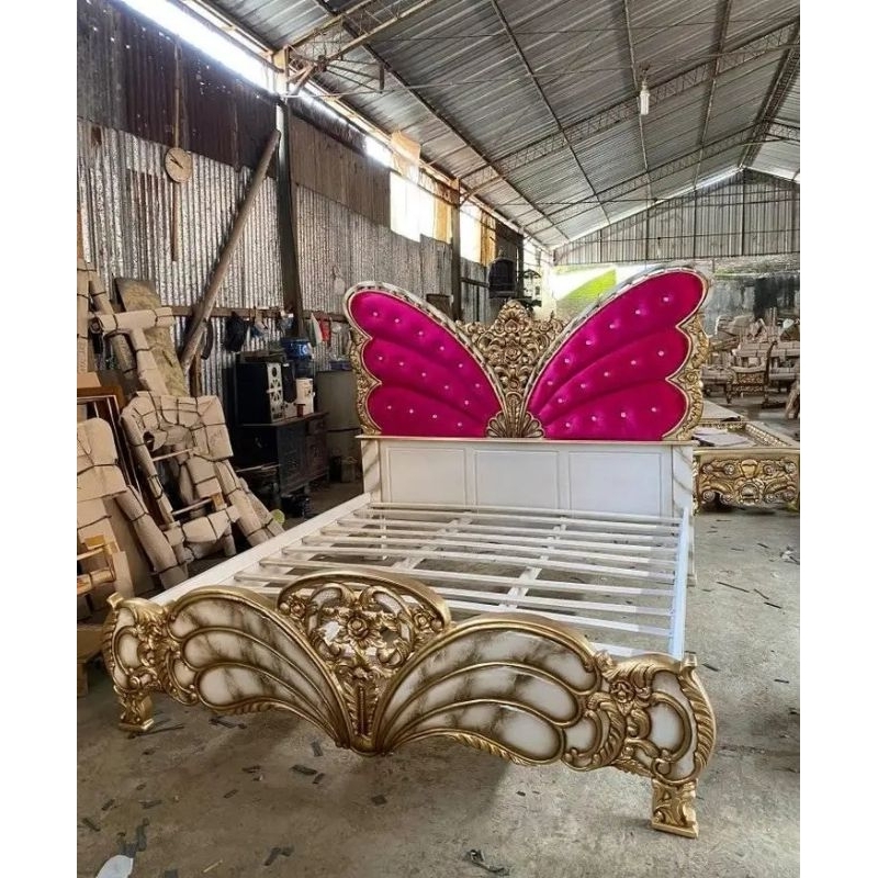 dipan kasur busa jok rangka kayu jati/ranjang ukir kayu jati Jepara/dipan 160x200,180x200,200x200