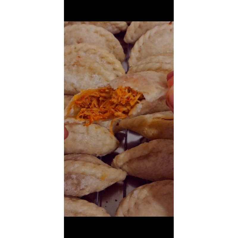 

Cireng Isi Ayam Mercon free chili oil