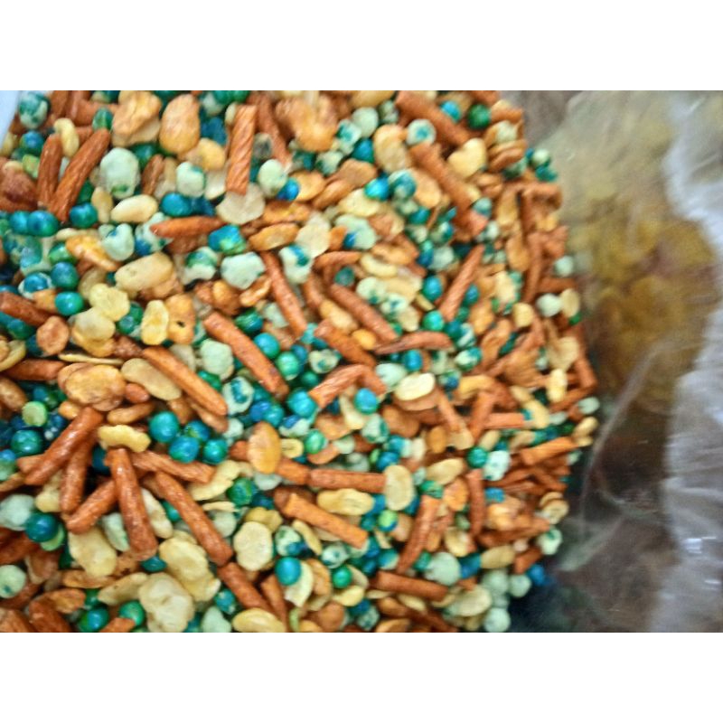 

kacang Campur 500 gram