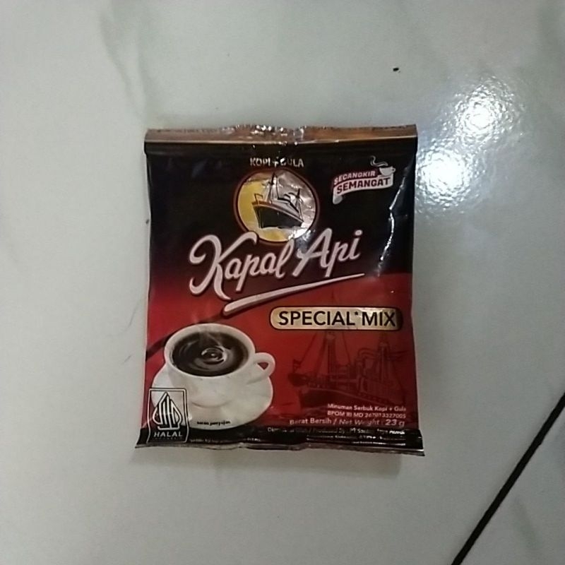 

kopi kapal api+gula