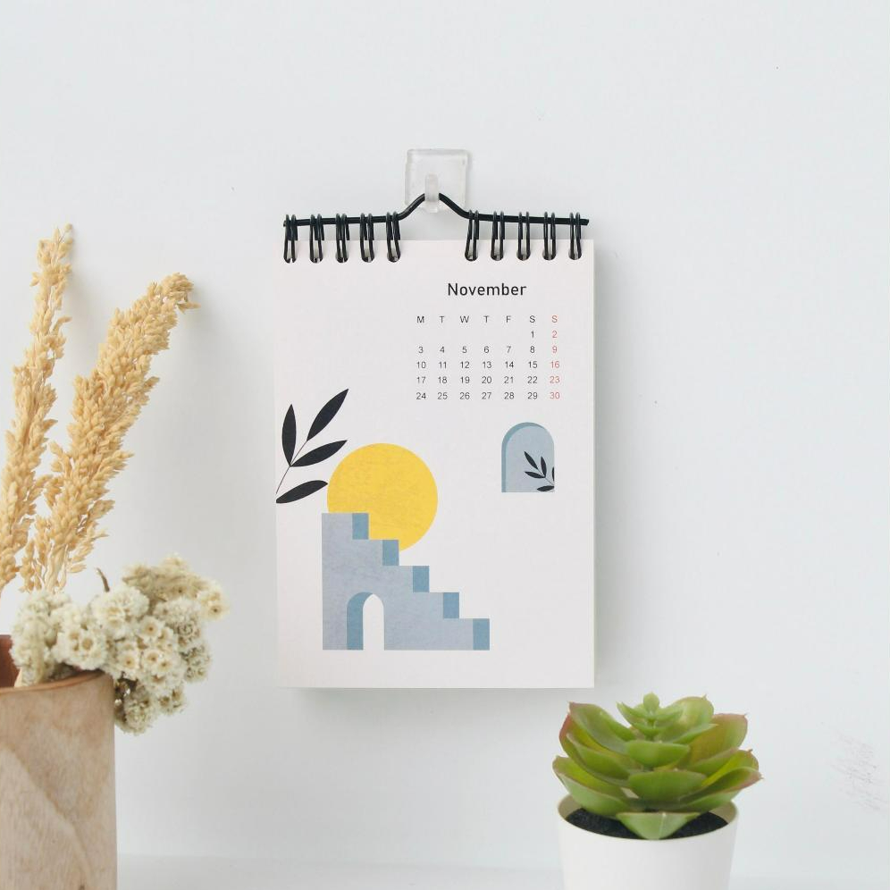 

Kalender 2025 Estetik #Model Gantung (Ukuran A6 14,8x10,5 cm) - Dekorasi Kalender 2025 | Custoom.in
