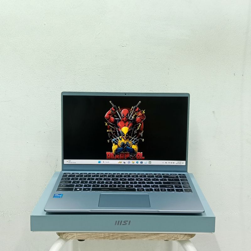 laptop MSI modern 14 Intel core i5-1135G7 Intel iris Xe ram 8gb/SSD 512gb fhd IPS backlit fullset