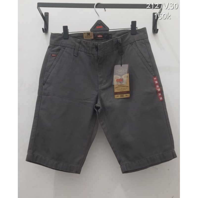 GABRIELLE CELANA PENDEK CHINOS PRIA