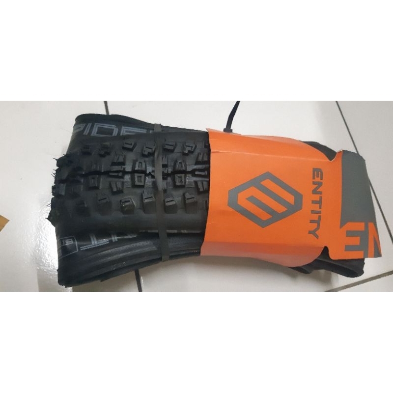 ban luar 29x2.25 entity spidetbait fold