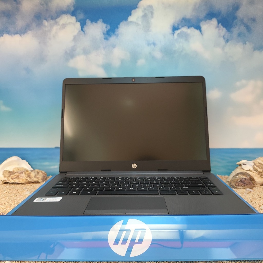 Laptop HP 245 G8 Ryzen 3 (AMD Ryzen™ 3 5300U processor) | 4 GB DDR4-3200 MHz RAM (1 x 4 GB) | 8 GB D