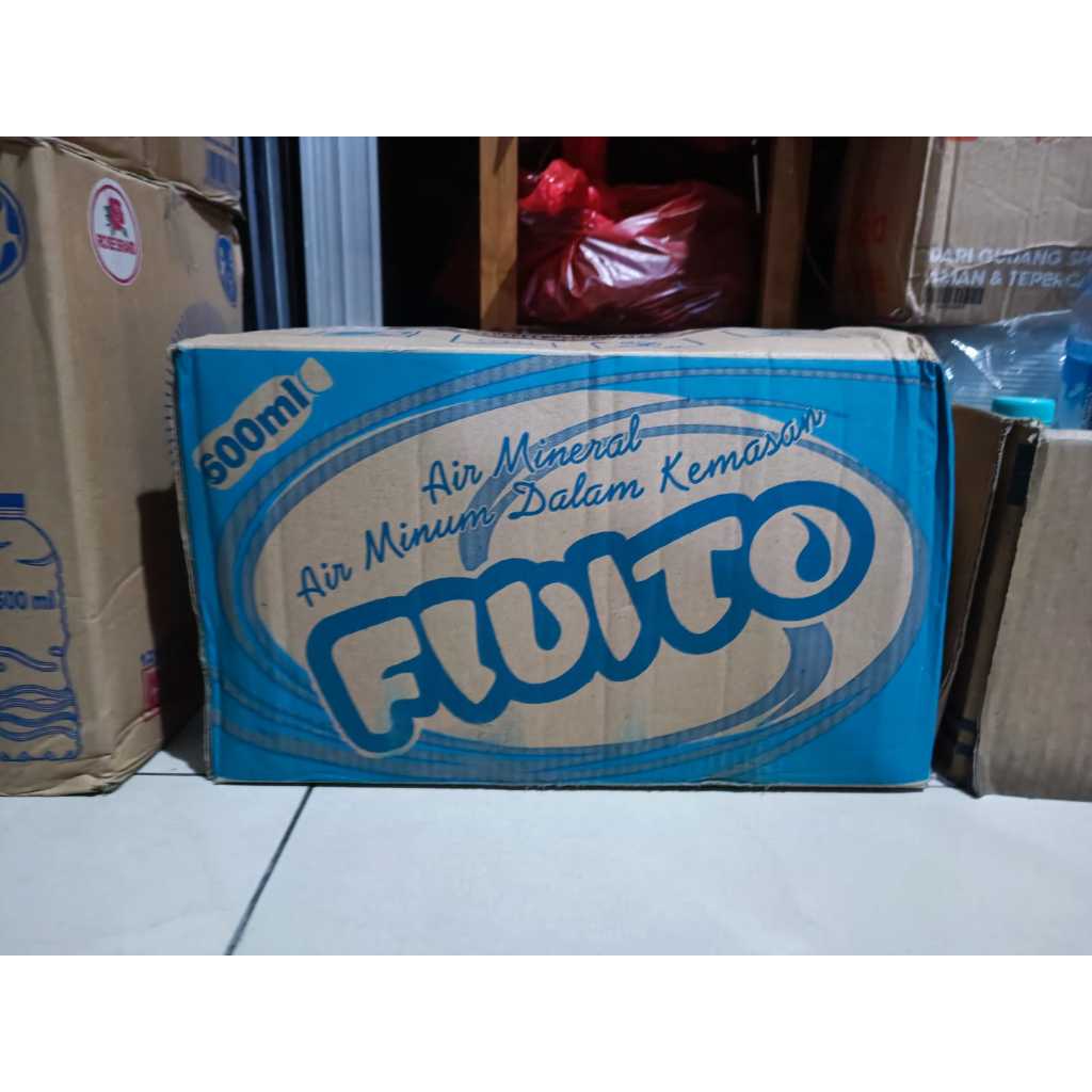 

[DUS] AIR MINERAL TERMURAH FRUITO 600ML (AIR PUTIH AMDK AIR MINUM DALAM KEMASAN AIR BOTOL))