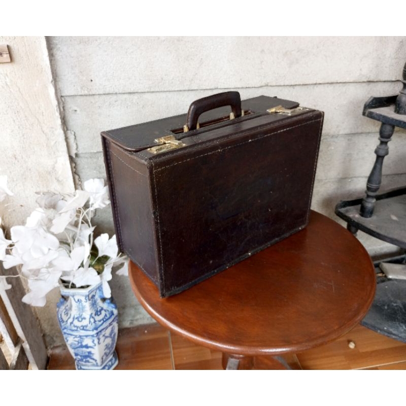 Koper Jadul Vintage Barang Antik Lawas Tua Kuno Dekorasi Properti Foto Photo Hiasan Dinding Pajangan