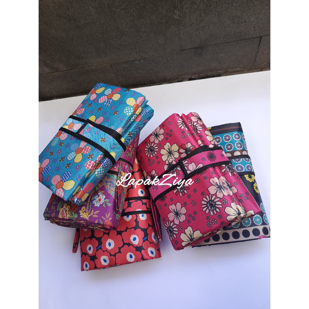 TIKAR LIPAT PIKNIK 300X150 CM ( SUPER JUMBO ) / TIKAR LIPAT MICROSATIN / TIKAR LIPAT REKREASI