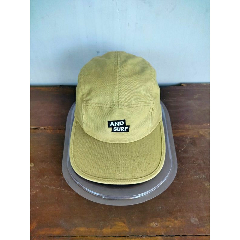 topi classic yupoong and surf
