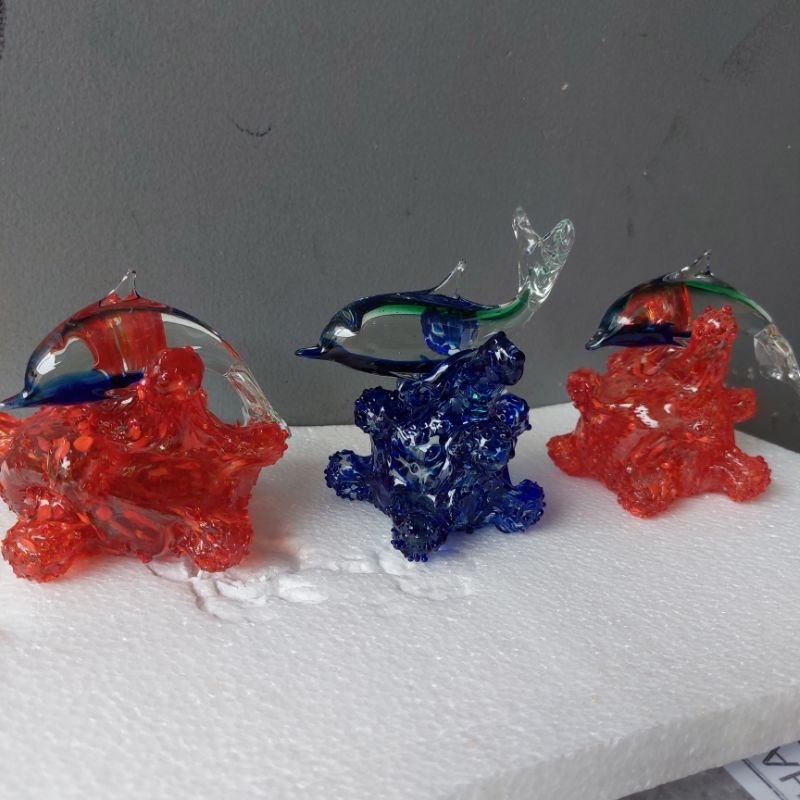 Pajangan ikan lumba lumba bahan kaca kristal