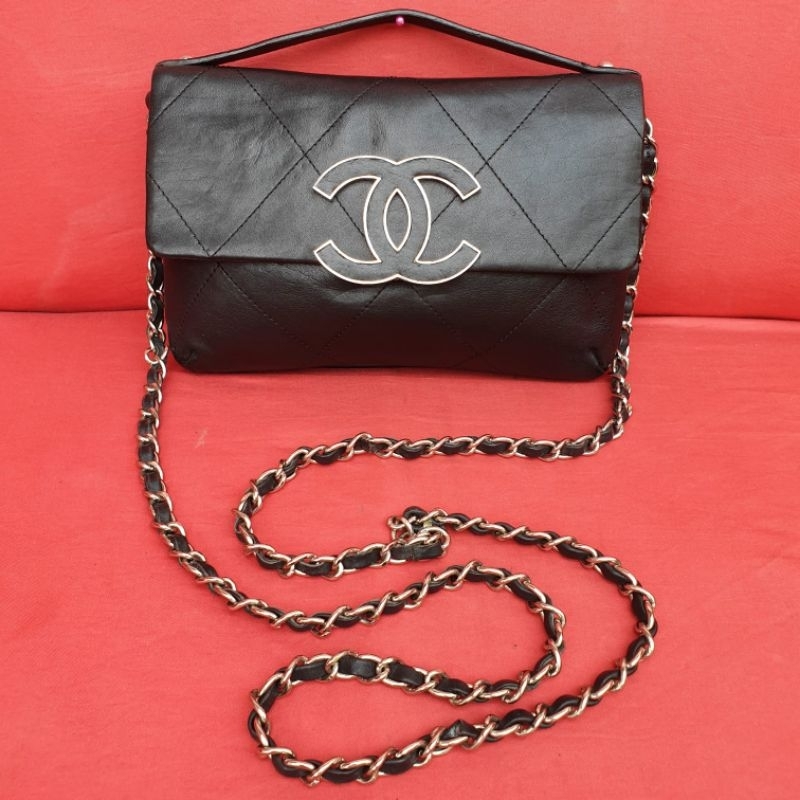 Tas Wanita Sling Bag Selempang Hitam Kulit Asli Tali Rantai