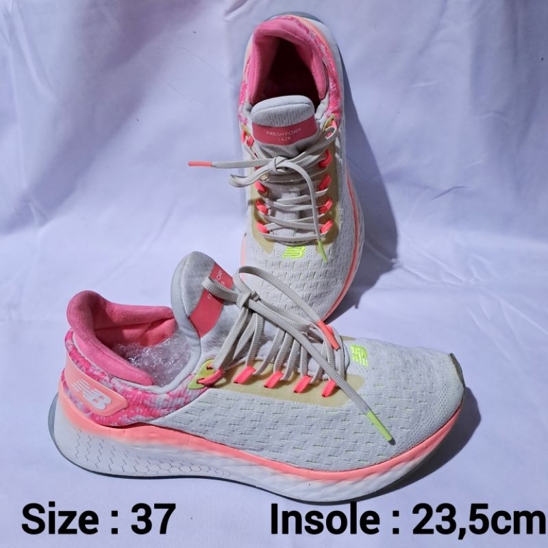 Sepatu sneakers NB cewek pink hijau