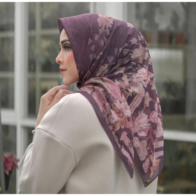 BUTTONSCARVES Rare Item Daisy Series