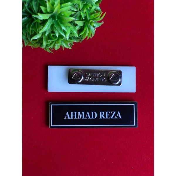 

Name Tag Akrilik / Papan Nama Dada Magnet