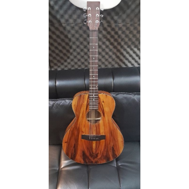 gitar akustik full solid Natural Glosi Original buatan pengrajin lokal Top Quality