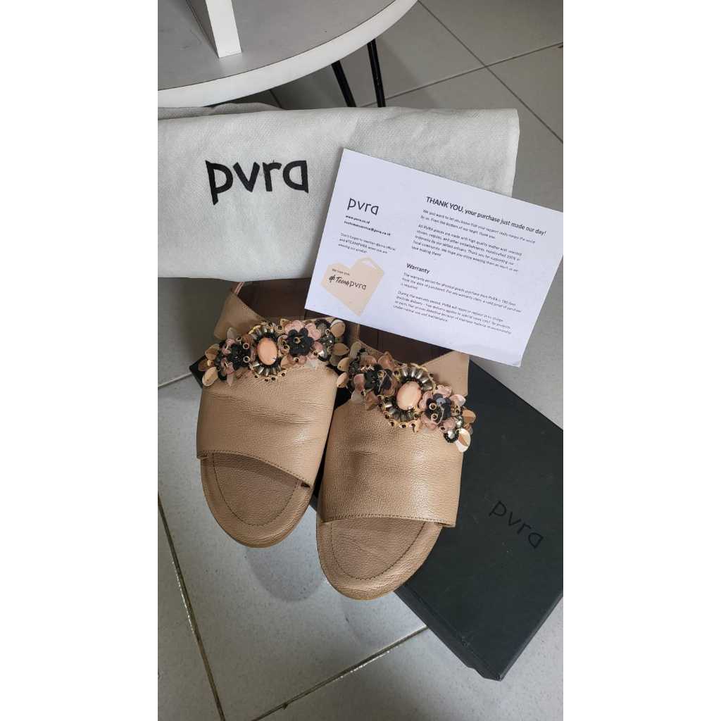 Preloved Sepatu Pesta Wanita PVRA Crevva Heels Nude Size 39