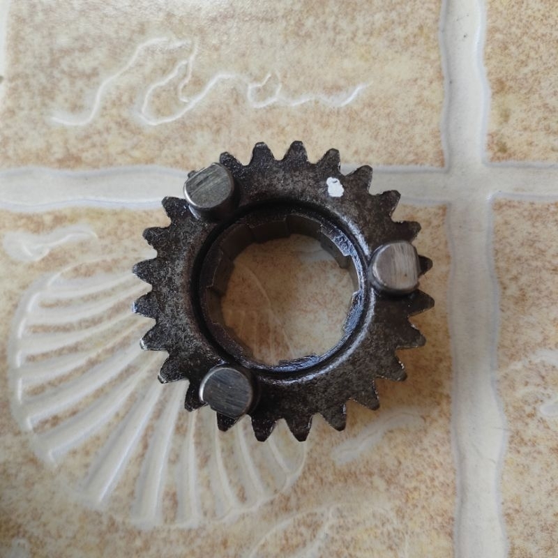 gear 24T gigi 5 rasio belakang Honda gl 125 original copotan