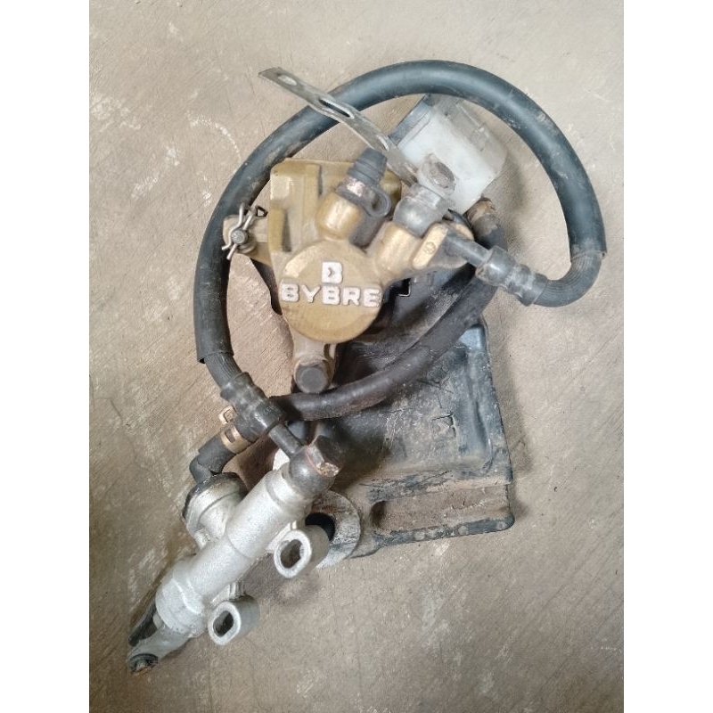 KALIPER BELAKANG BYBRE