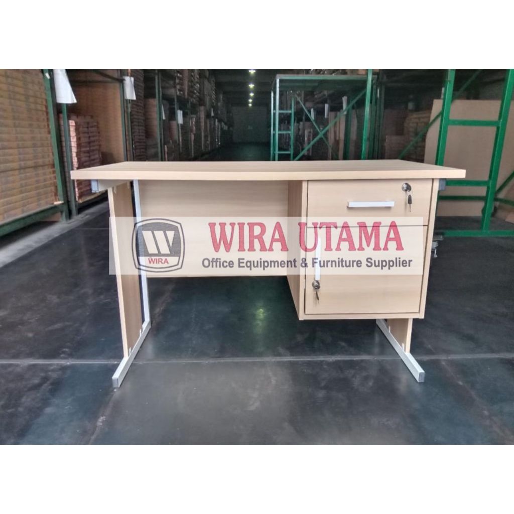 Meja Kaki Besi Expo OD1202 / Meja Kantor Kaki Besi OD1202 / Meja Kerja Kaki Besi OD1202 / Meja 1/2 B