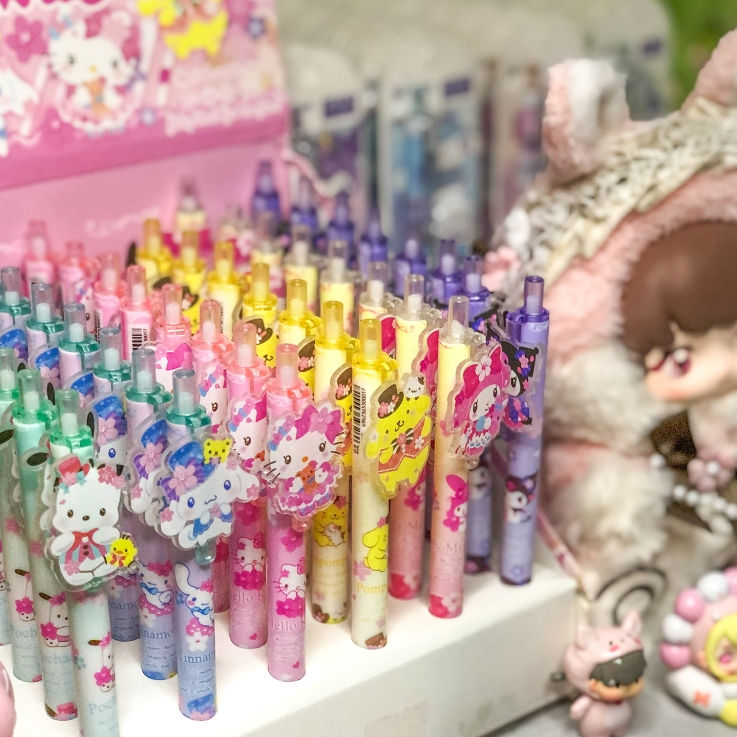 

Pulpen Acrylic Sanrio 1 Paket Isi 6