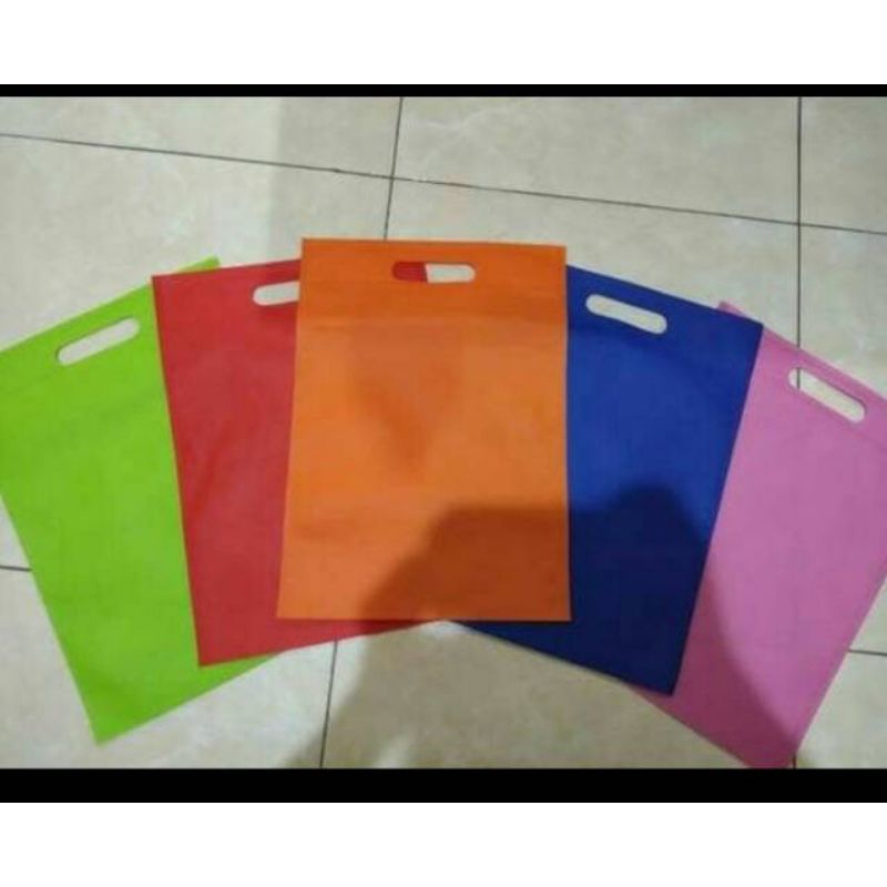 

Goodi Bag Oval - tas kain ukuran 20x26cm (per pcs)