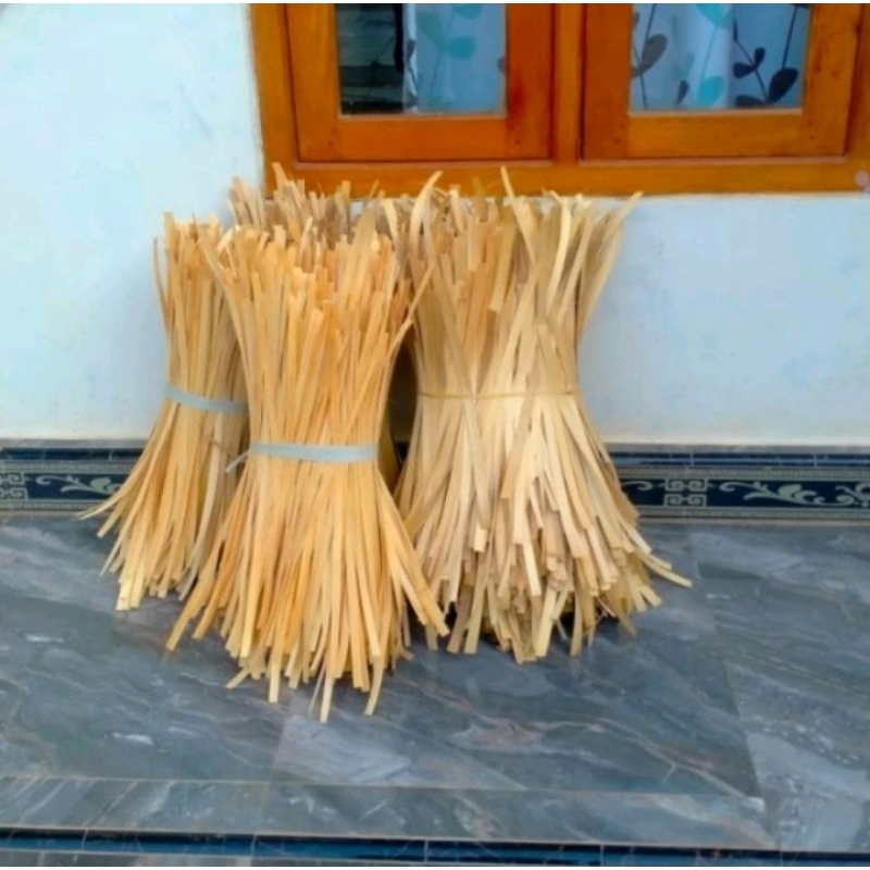 Iratan bambu / bahan anyaman bambu / untuk tali lemper, tempe, prakarya