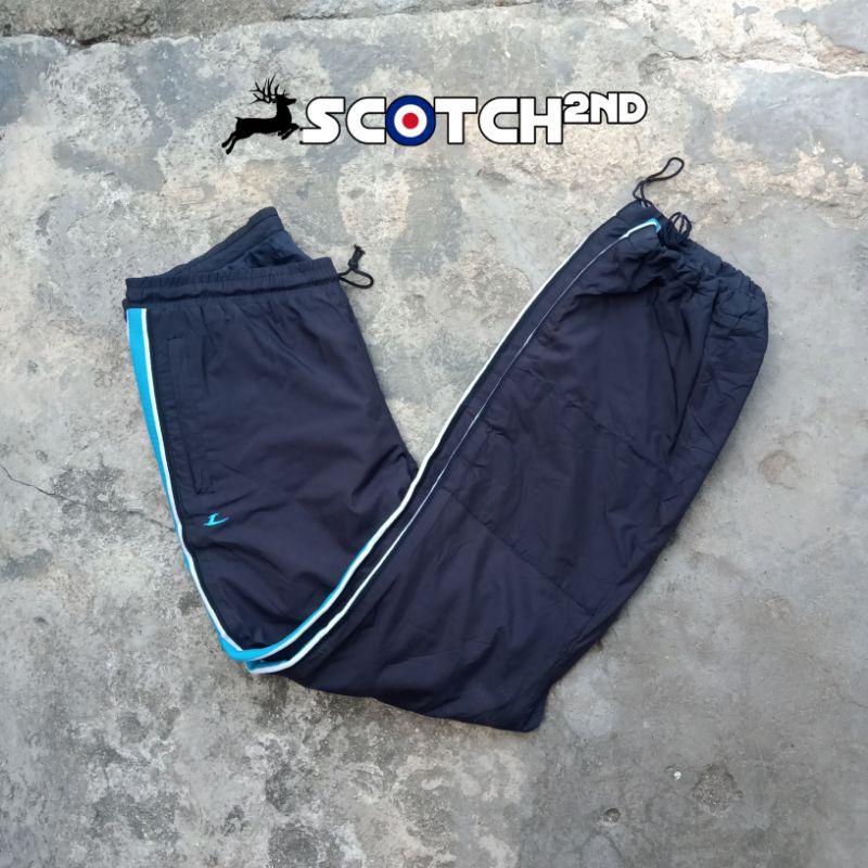 Celana training Lecaf bergaris | Lecaf training pants stripe | SECOND | THRIFT