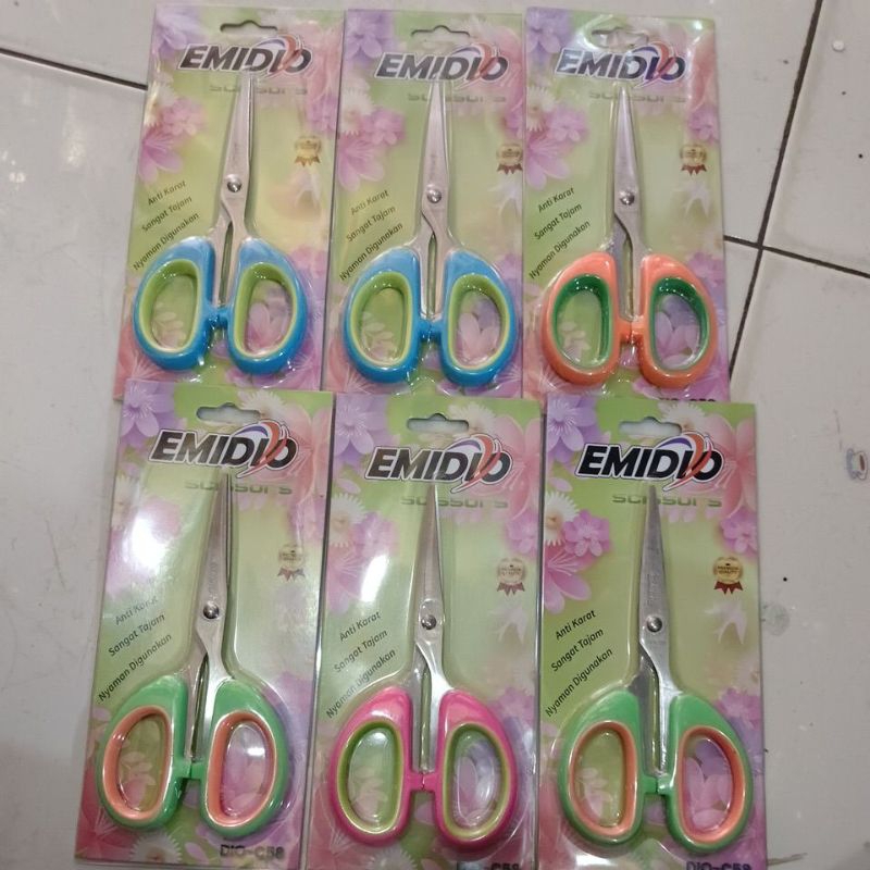 

Gunting Emidio ukuran sedang/gunting anti karat