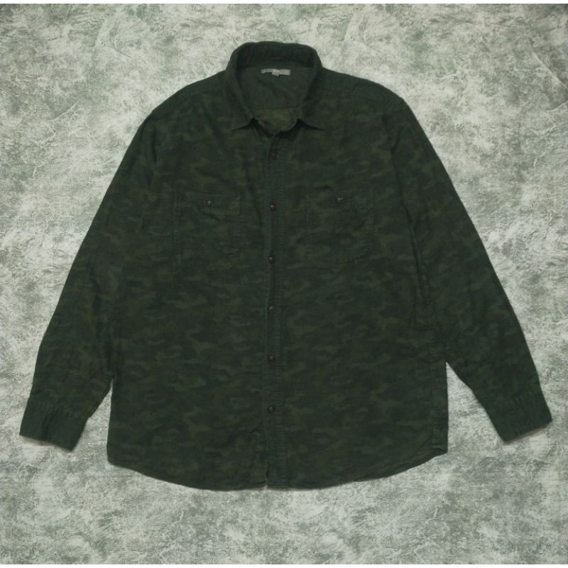Uniqlo camo double pocket