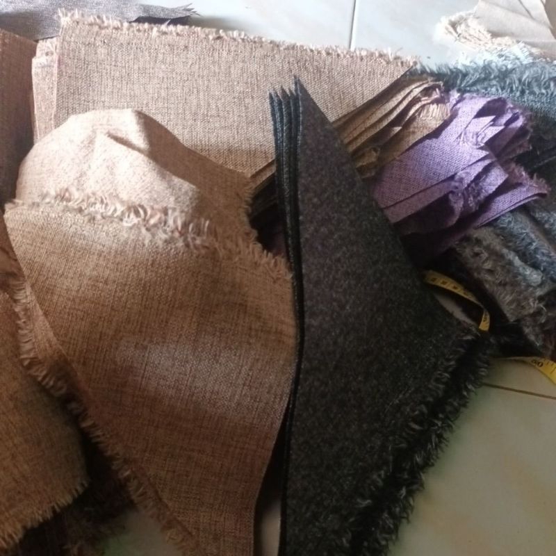 kain perca sisa taplak uk 20×30 20×20 bentuk segitiga