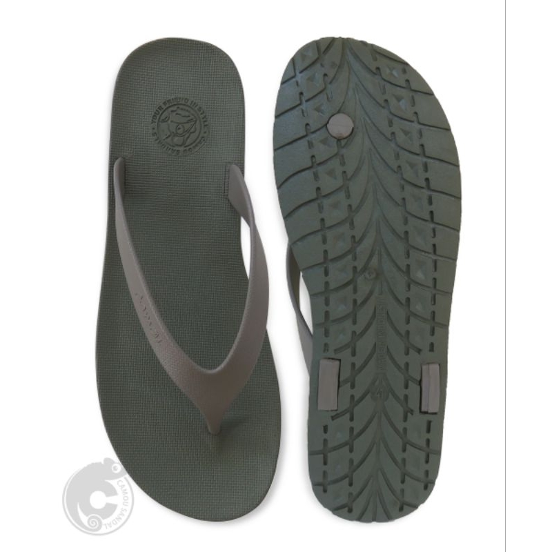 WR Green Sandal Pria Dari bahan perpaduan karet dan plastik