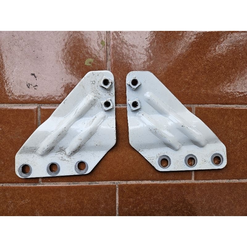 Braket Bak GranMax PU , Harga Untuk Satuan