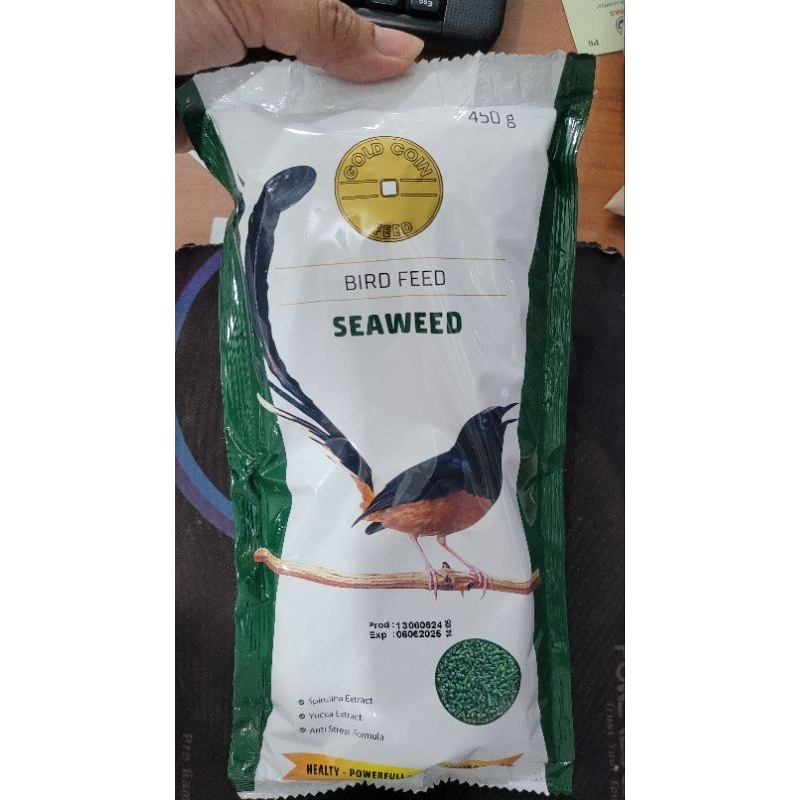 Pakan Gold Coin Seaweed 450 gr untuk Burung dengan Spirulina & Yucca Extract