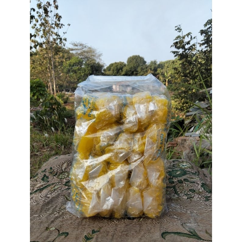 

Gula Batu Kuning 5kg Kemasan 1/4 Cap Dwi Angsa