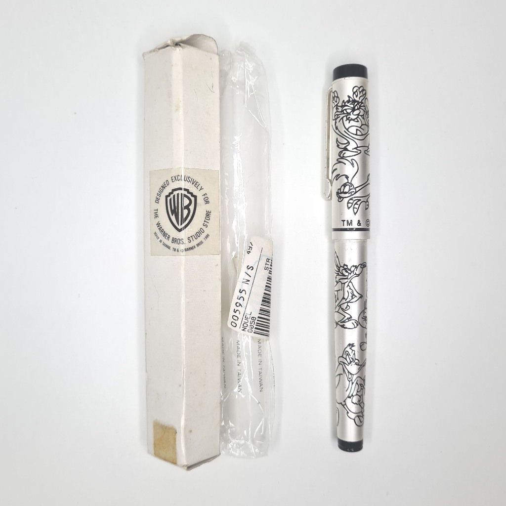 

Koleksi Pulpen Warner Bros Studio 1997 Looney Tunes Bugs Bunny Tweety Besi Metal Jadul Klasik Langka Limited