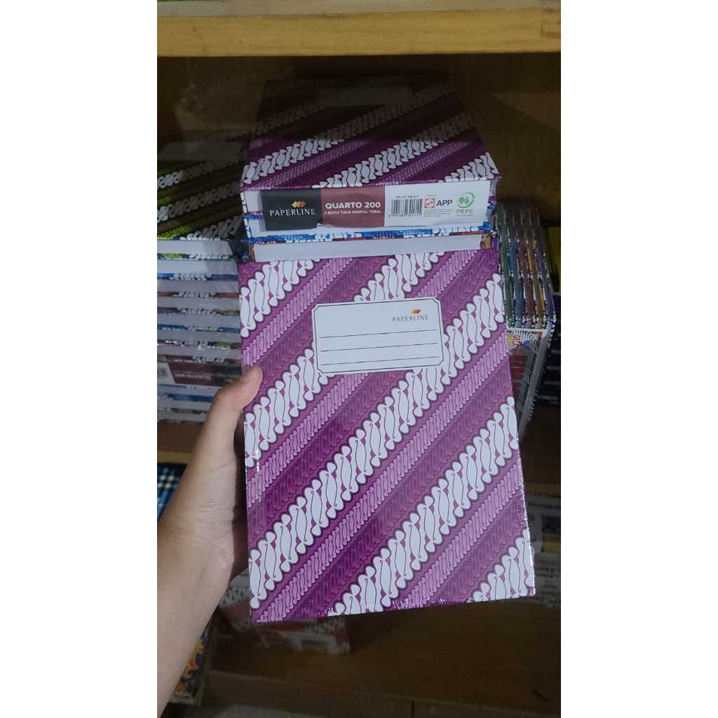

HARDCOVER BATIK 200 BUKU BATIK KWARTO 200
