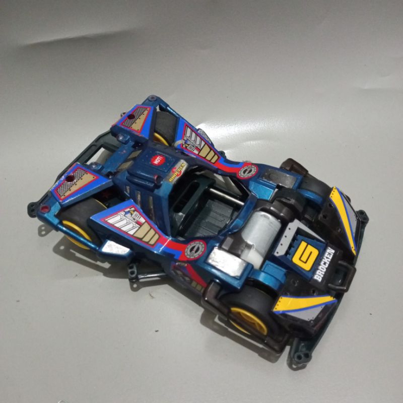 Brocken gigant black