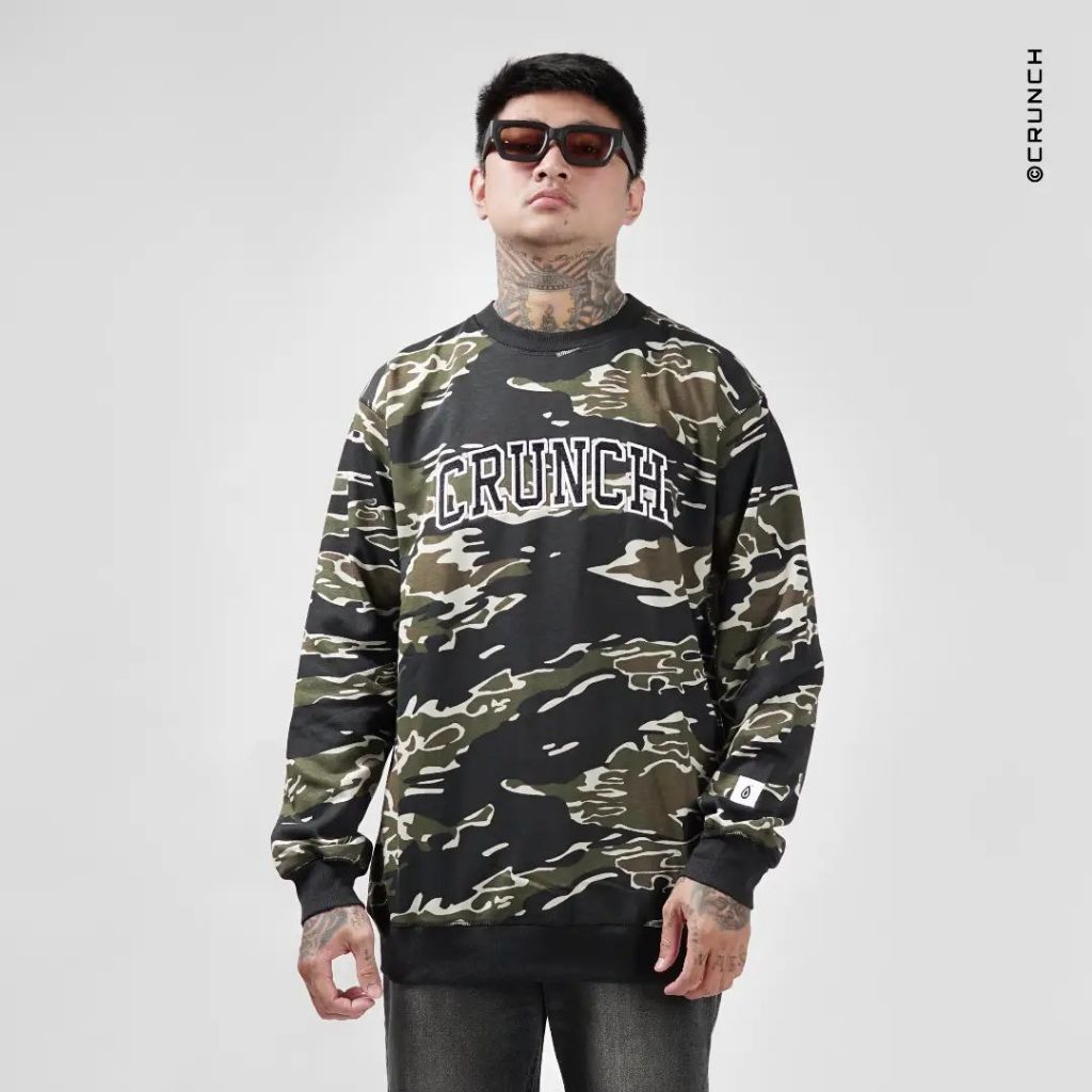 Symphonic Forest Camo Sig White Crewneck Bordir