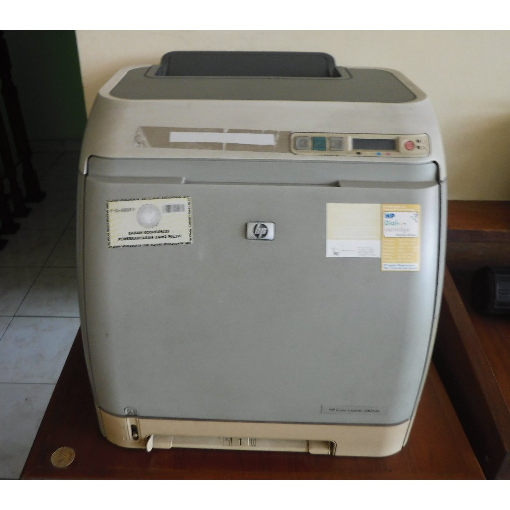 Hewlet Packard - Printer Color Laserjet HP2605dn