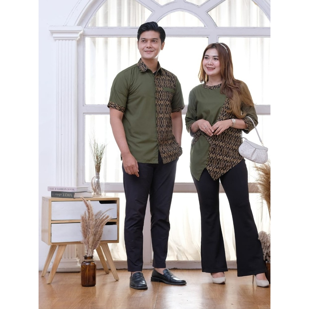 baju batik sarimbit pasangan suami istri
