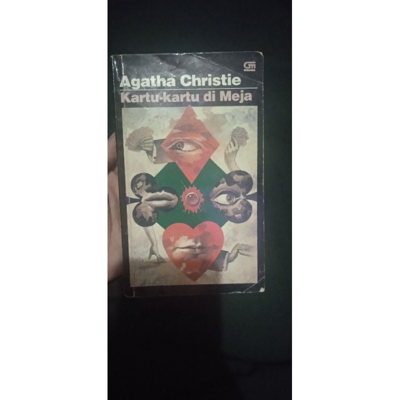 ( preloved  ) buku Agatha kartu kartu di meja original