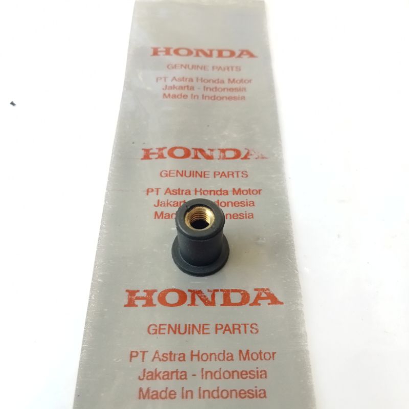 Mur Karet Winsil Winshield Dudukan Baut Visor HONDA CB CBR150R CBR250R LED TIGER (1Pcs) Original