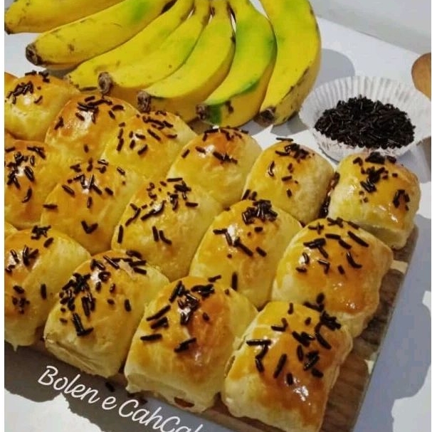 

BOLEN E CAHCAH RASA PISANG COKLAT