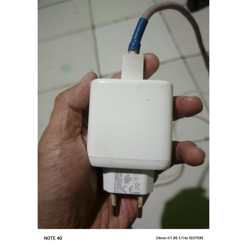 Charger bekas bawaan handphone oppo reno 65Wat suport voc fastcharger