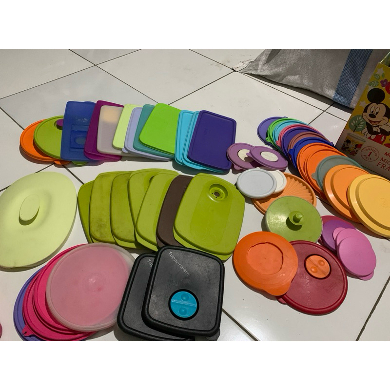 Pertutupan tupper ware SECOND minusan warna Random