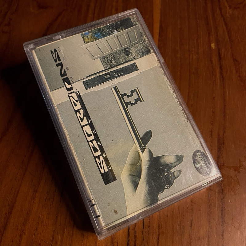 kaset pita scorpions crazy world