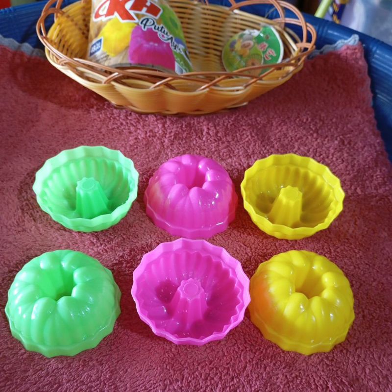 Cetakan Putu Ayu Bulat KH