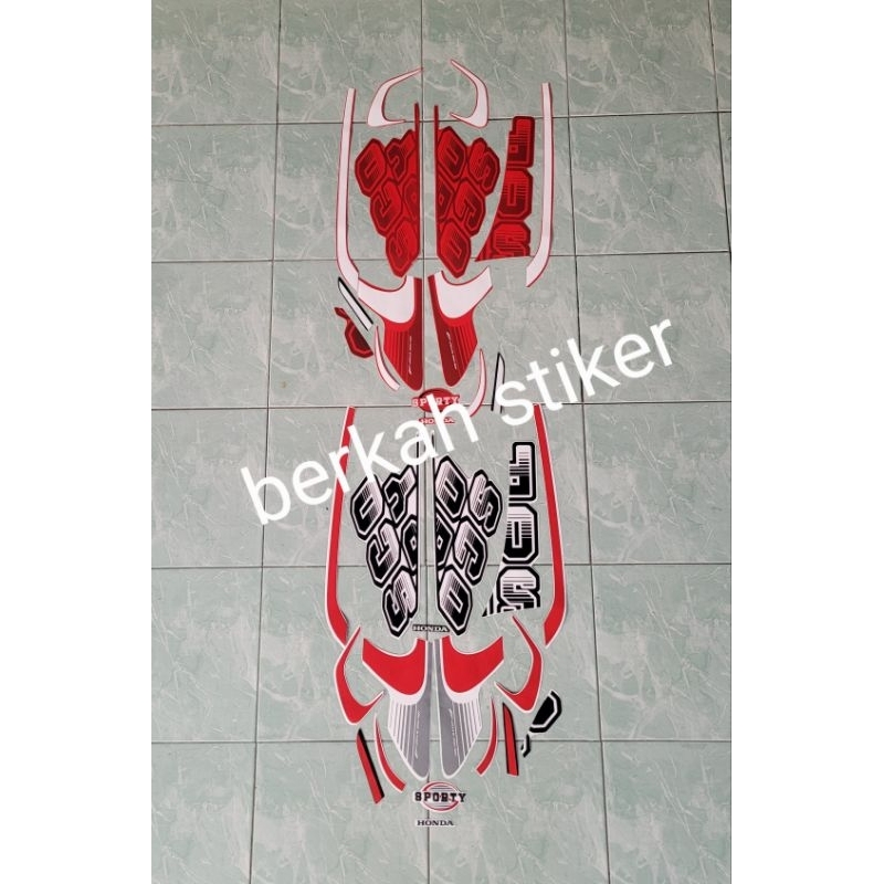 stiker striping honda scoopy sporty 2017 warna merah hitam/merah putih/striping scoopy