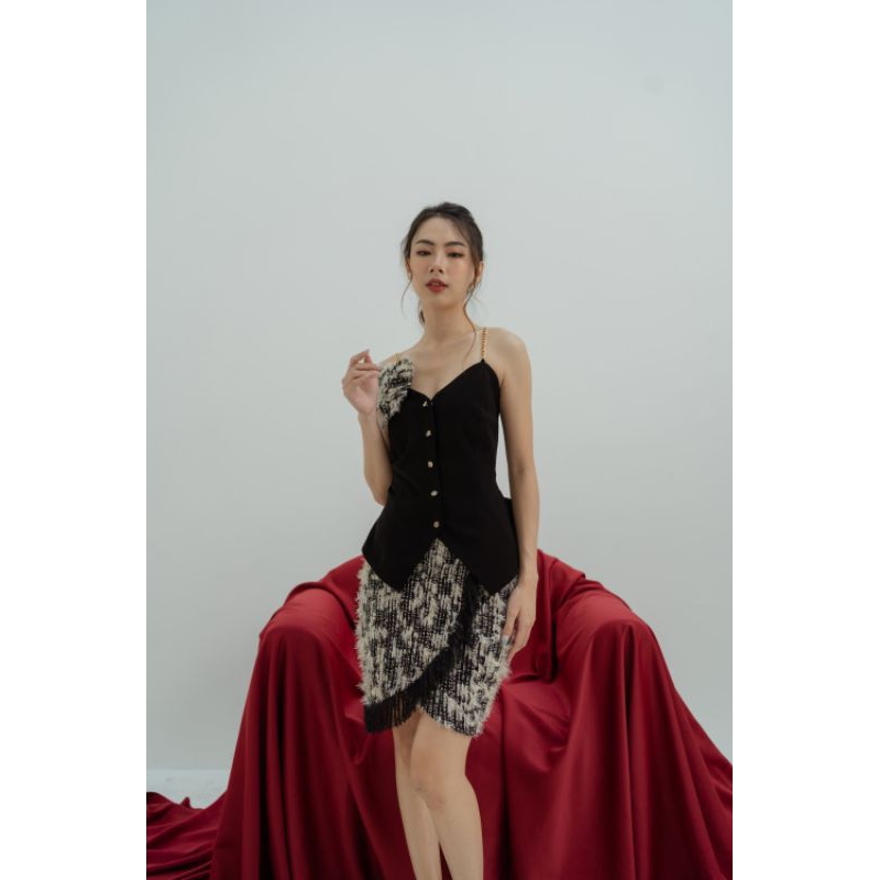 RAVEN top and tweed skirt