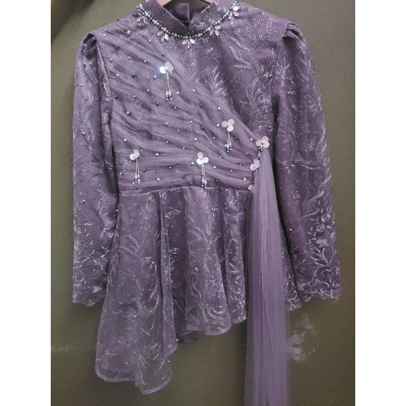 Kebaya Kamari by Floo_Fashion